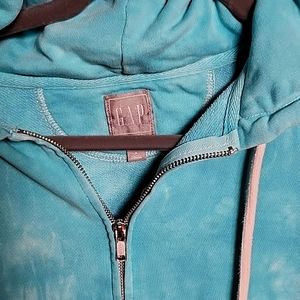 Size M Gap Zip Hoodie